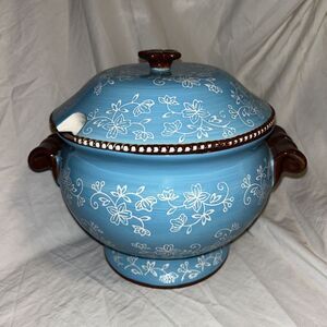 Temptations Presentable Ovenware Tureen‎ & Lid Floral Lace Light Blue
